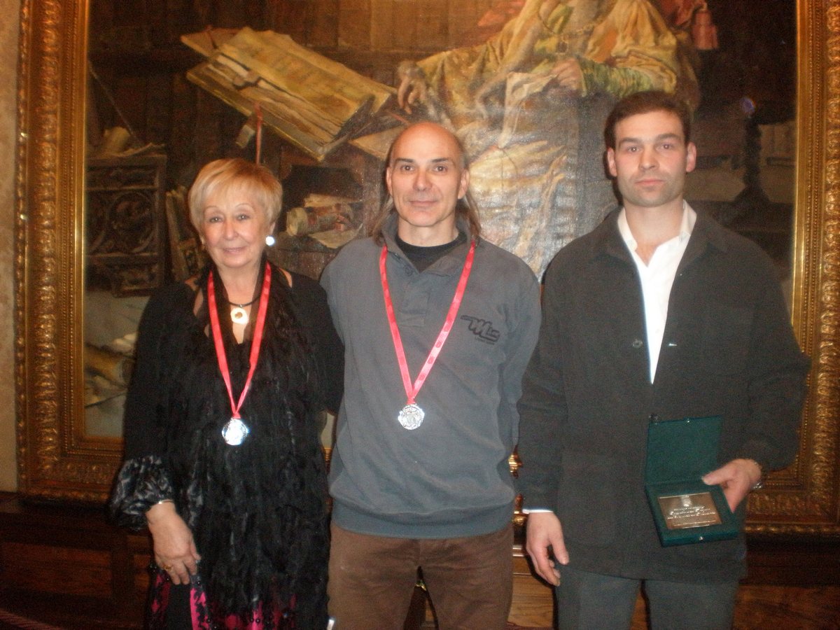 Medalla de Plata al Merito Deportivo del Gobierno de Navarra.